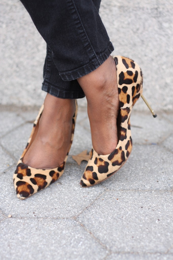 casual friday black skinny jeans leopard pumps up close spring 2016