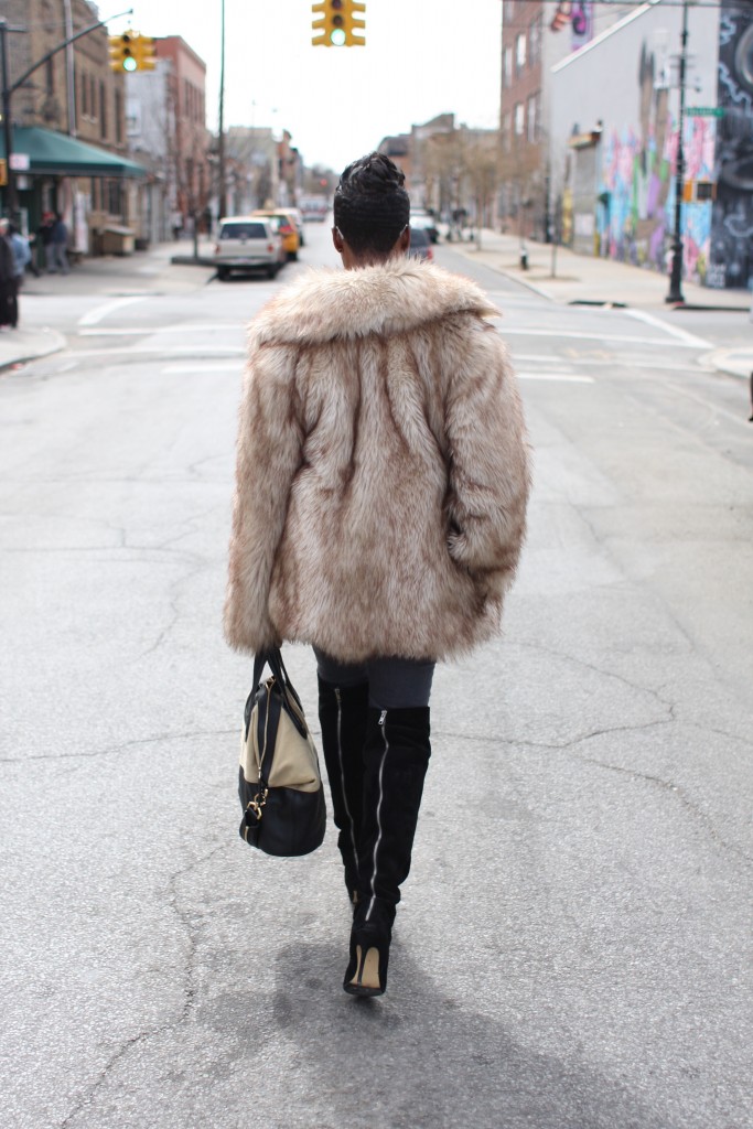 faux fur coat white top grey jeans black OTK boots mirrored sunglasses winter 2016 finale back view