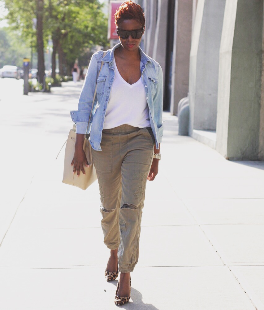 Summer Staples Chambray Shirt White Tshirt Olive Joggers Leopard Pumps Bucket Bag NYC Fashion Blogger