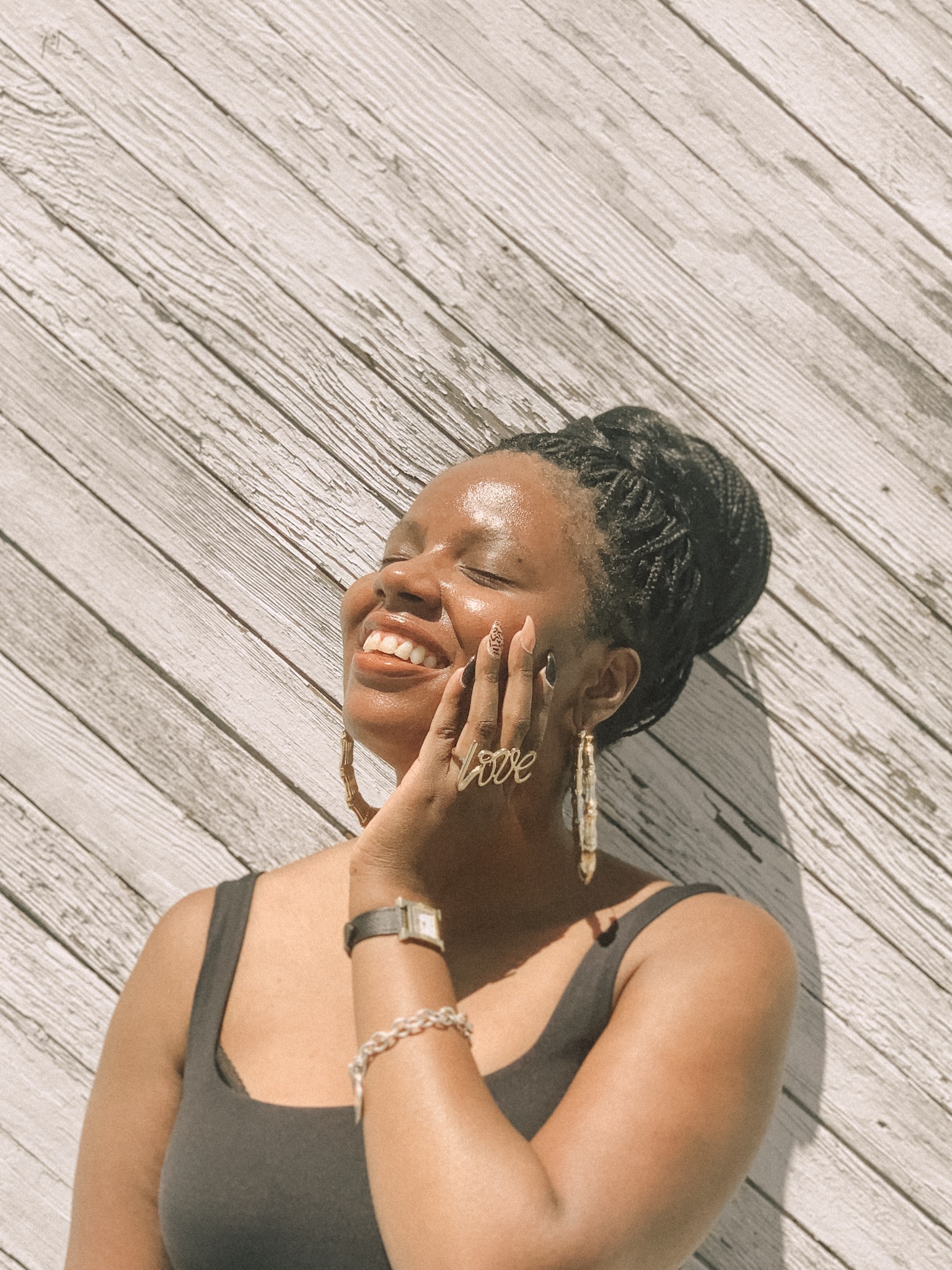 San Francisco Style Blogger Amber Richele Of The Cocoa Butter Diaries Shares Her Struggles With Her Confidence (in Front And Behind The Camera) Since Her Injury